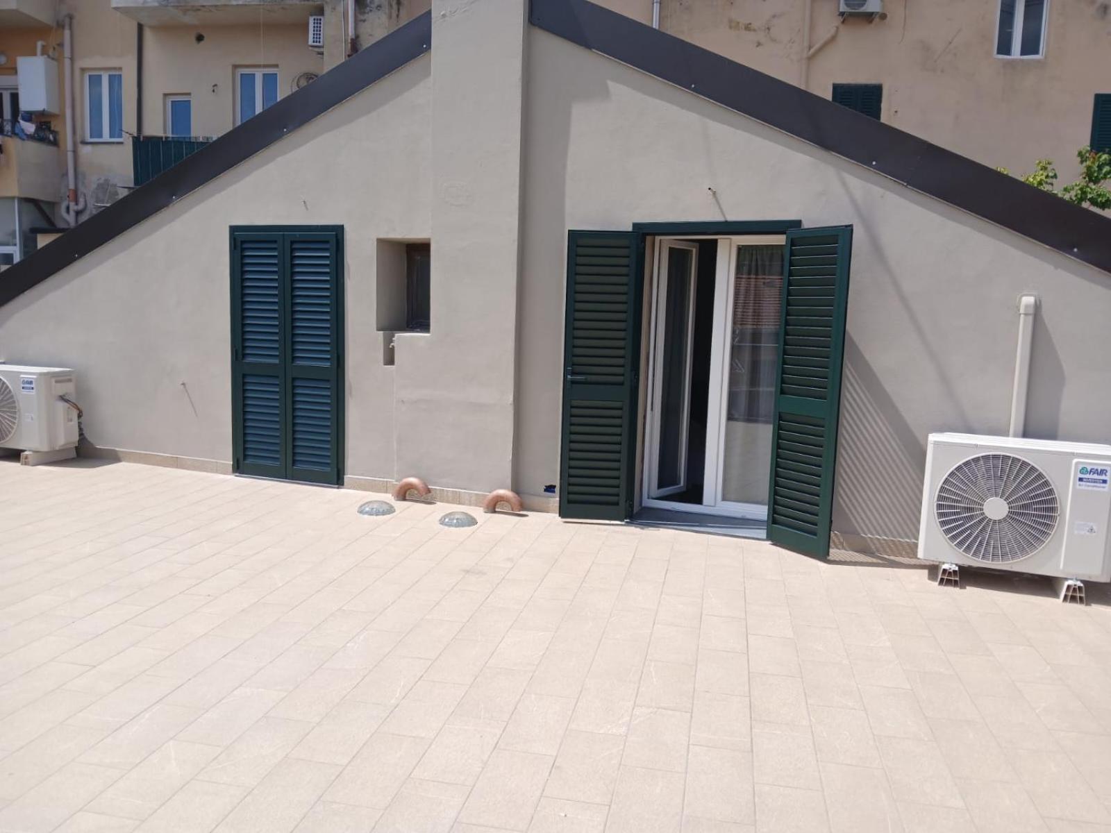 Casa N 1 Con Parcheggio Privato E Colonnina Ricarica Διαμέρισμα Λιβόρνο Εξωτερικό φωτογραφία